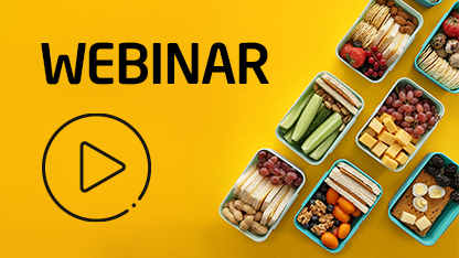 Plastikbehälter für Lebensmittel auf gelbem Hintergrund